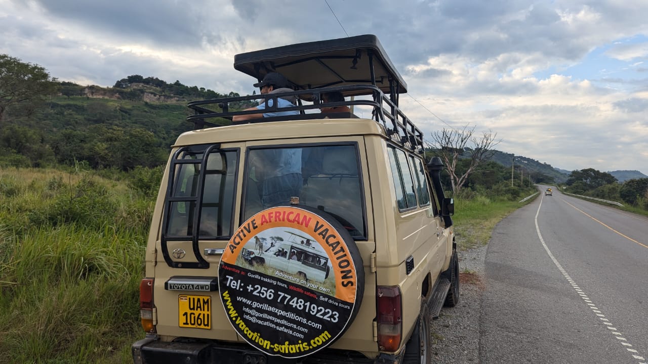 Land Cruiser Hard Top - 5 seater 80 Series