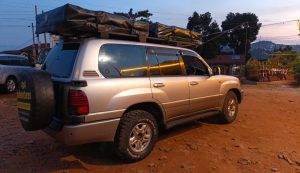 Land cruise v8 100 Series