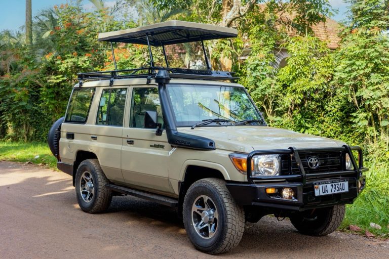 Land cruiser with Rooftop Tent
