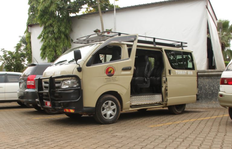 Safari Van (2)
