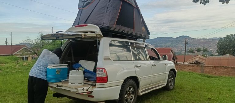 Toyota V8 overlanding in Kenya