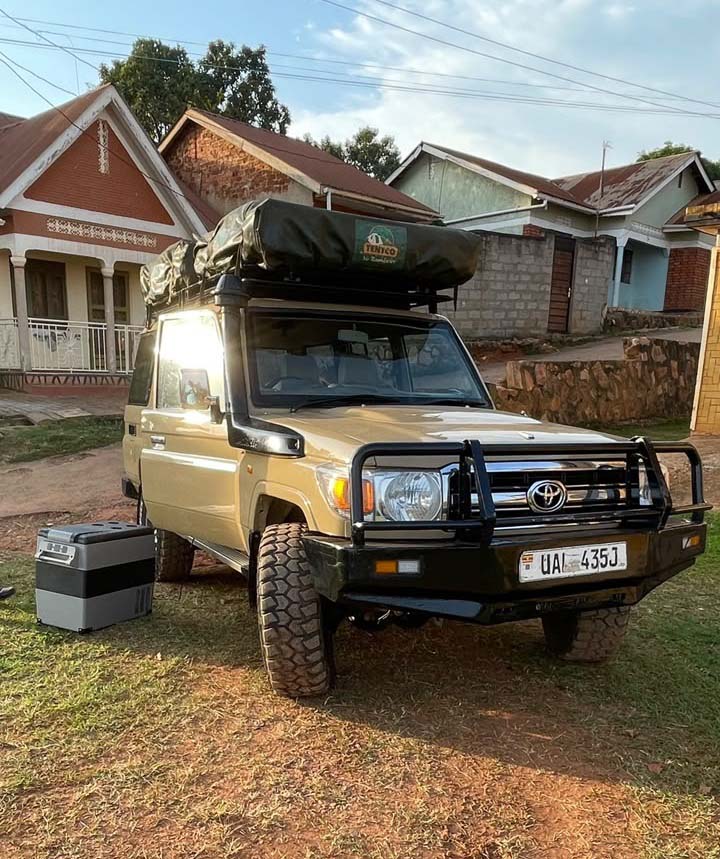 Land Cruiser LX - Perfect for Eact African Tours